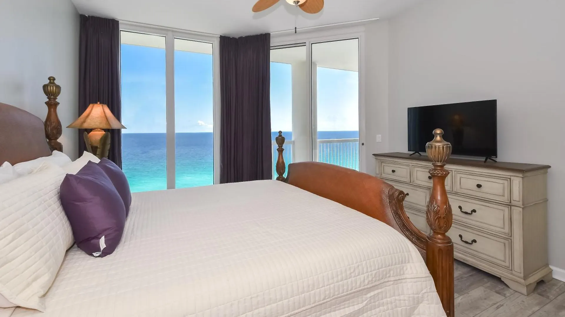 Silver Beach Towers E1804 Destin Apartment