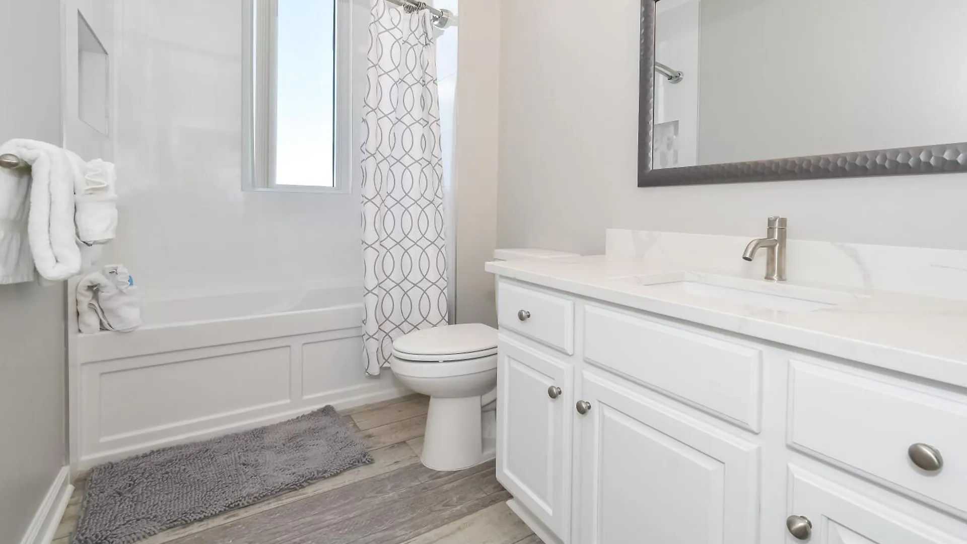 Silver Beach Towers E1804 Destin
