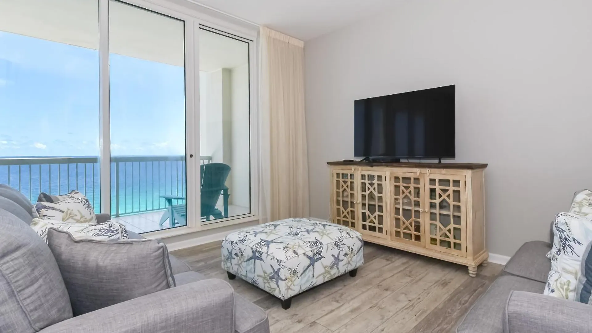 Silver Beach Towers E1804 Destin Apartment